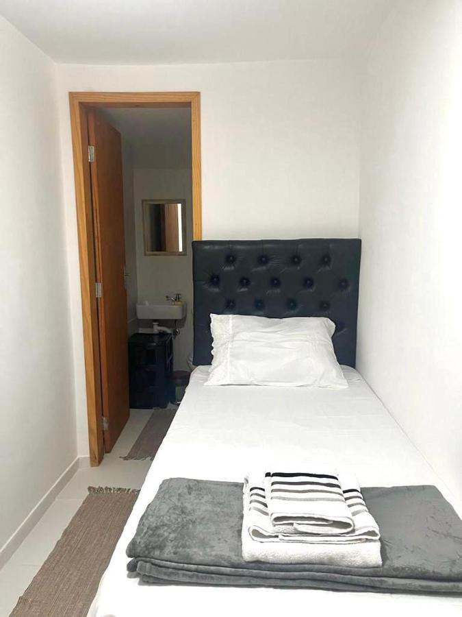 Quarto C/ Banheiro Proximo A Praia Da Barra Da Tijuca Рио-де-Жанейро Экстерьер фото